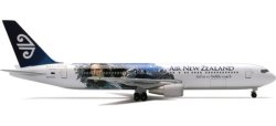 画像2: herpa wings 1/400 B767-300 Air New Zealand "Lord of the Rings-Aragorn" [ZK-NCG]