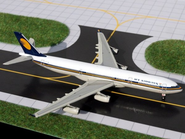 画像1: A340-300 Jet Airways [VT-JWB] (1)