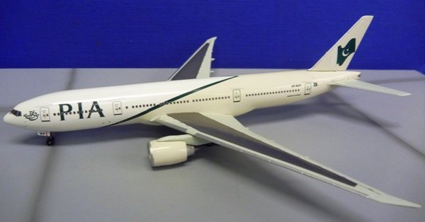 画像1: B777-200LR Pakistan International (PIA) [AP-BGY] (1)