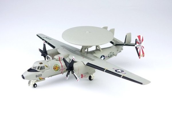 画像1: Gulliver200 1/200 E-2C U.S. NAVY VAW-115 Liberty Bells NF600　165301 (1)