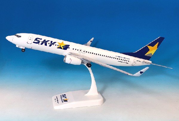 画像1: Ever Rise 1/130 B737-800 (W) SkyMark Airlines "ブルーハート" [JA737X] (1)