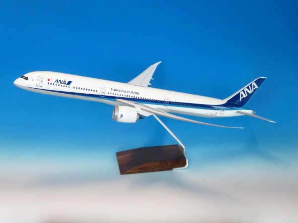 画像1: [予約]　全日空商事特注品 ANA All Nippon Airways / 全日空 B787-10 国内線仕様 WiFiレドーム付 JA981A 木製台座プレート付 1:100 (1)