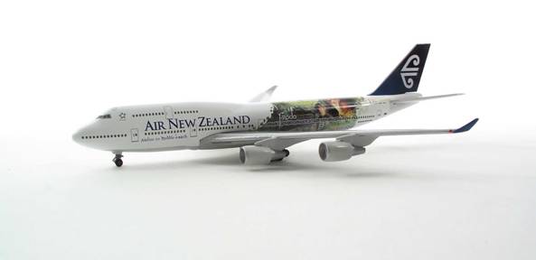 画像2: herpa wings 1/500 B747-400 Air New Zealand [ZK-NBV] "Lord of the Rings - Frodo"