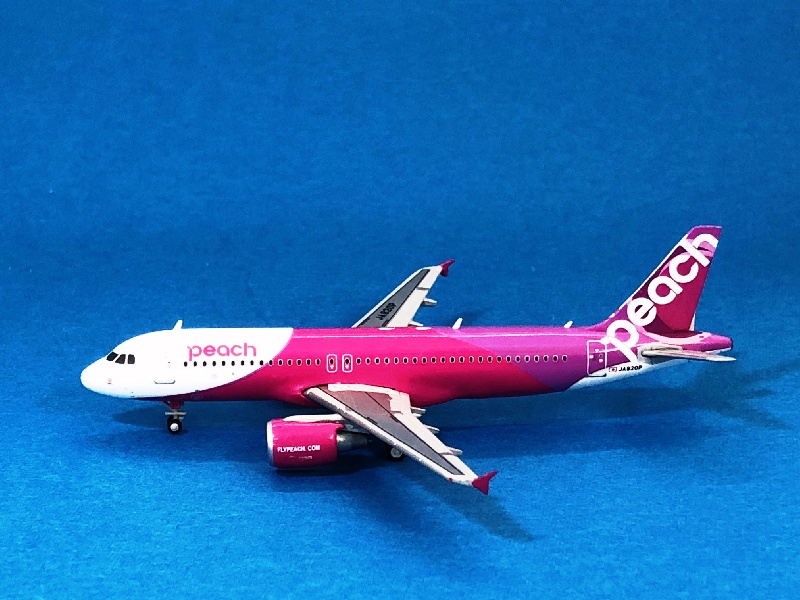 Gemini Jets 1/400 Peach Aviation ピーチ A320 [JA820P] - パイロット