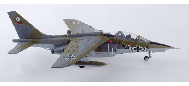 画像2: herpa wings 1/72 ダッソー/ドルニエ アルファジェットA ドイツ空軍 マンヒンク 98+33
