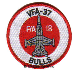 画像1: VFA-37 "Bulls" 肩パッチ(赤)